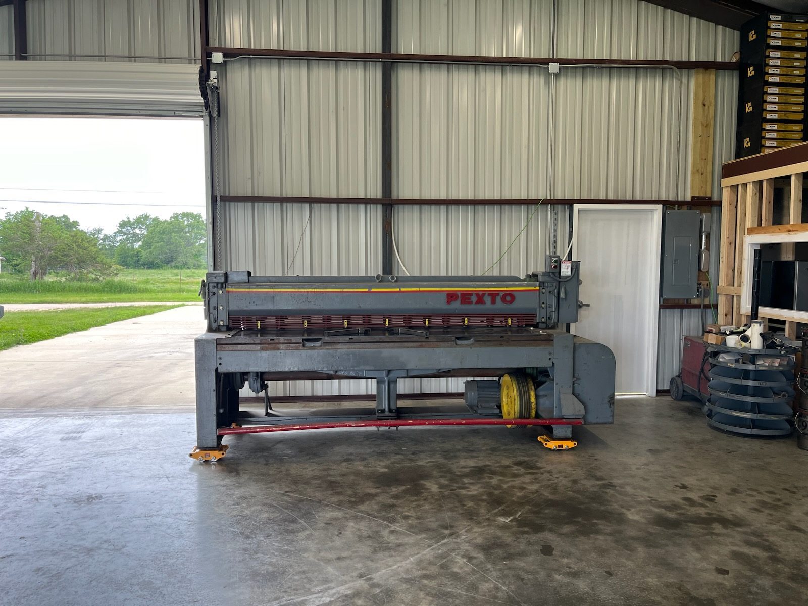 Workshop equipment used to form and finish shielding materials.
